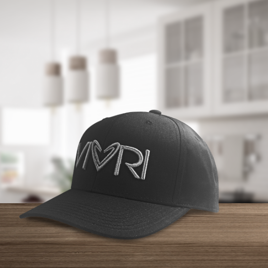 Imagen de Gorra Negra VIVRI con logo bordado gris