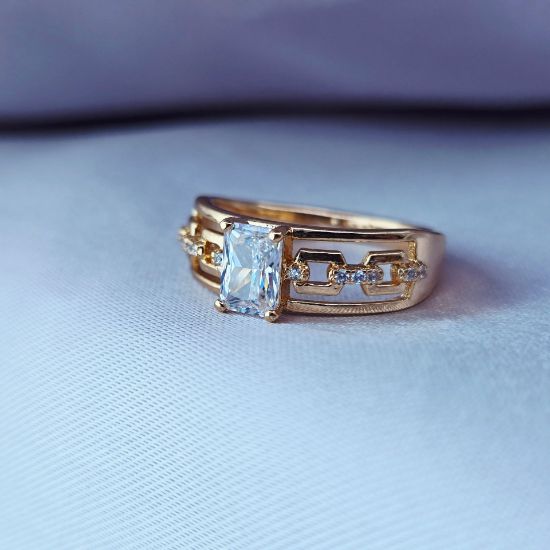Imagen de Anillo Cadena y Diamante Precioso