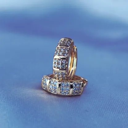 Imagen de Huggie Cristales Bellos