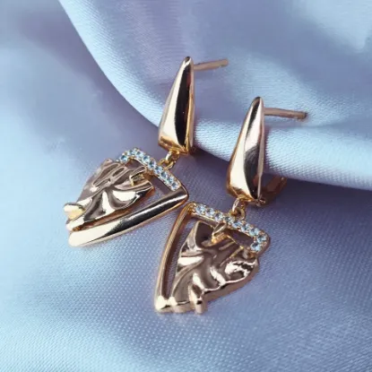 Imagen de Arete Triángulos de Bondad