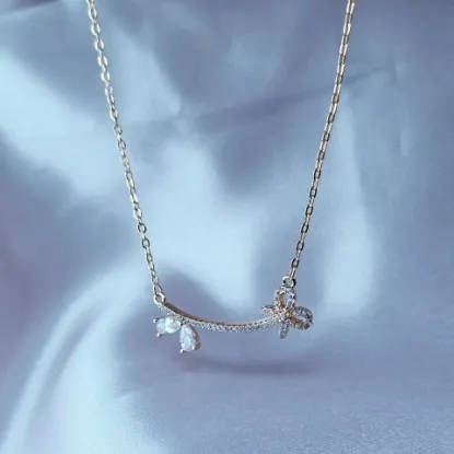 Imagen de Collar Moño Mariposa Talla 4101
