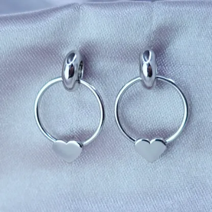 Imagen de Arete Aro y Corazón de Hierro