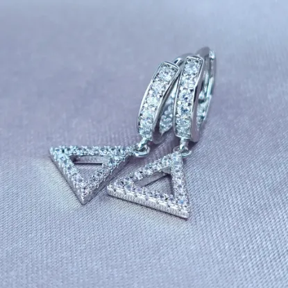 Imagen de Arete Triángulo Divino