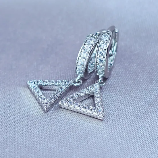 Imagen de Arete Triángulo Divino