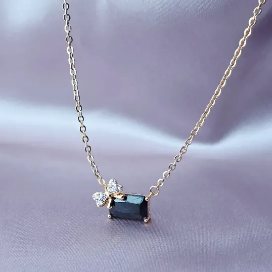 Imagen de Collar Un Gran Presente Negro con Moño  4301