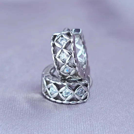 Imagen de Huggie Diseño Calado