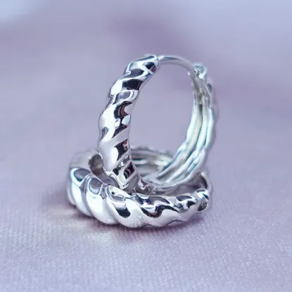 Imagen de Huggie Croissant de Hierro