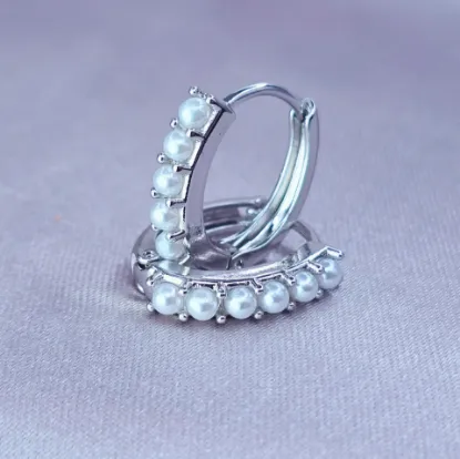 Imagen de Huggie Pequeñas Perlitas