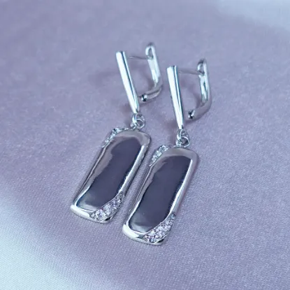 Imagen de Arete Placa con Diamantes