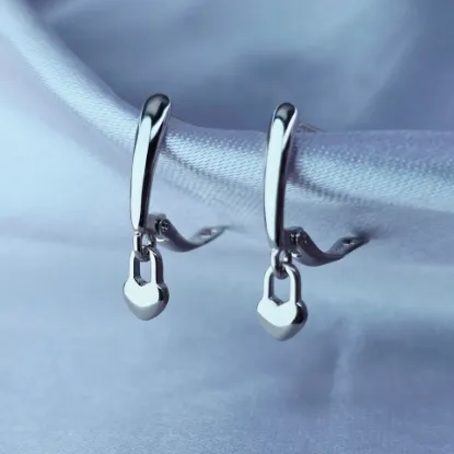 Imagen de Huggie Candado Corazón