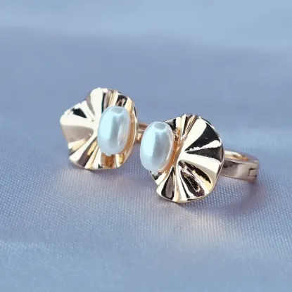 Imagen de Huggie Perlita y Dobles de Oro