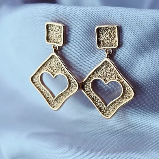 Imagen de Arete Geometría Azucarada con Corazón