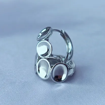 Picture of Huggie Three Charolas