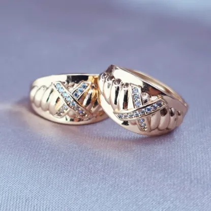 Picture of Huggie Croissant and Cross