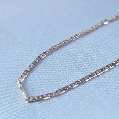 Picture of Chain Woven Viviana Gucci Flat Gold-Toned 6001