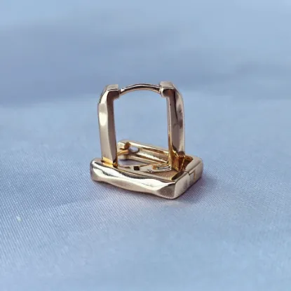 Imagen de Huggie Química de Oro