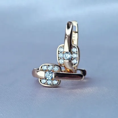 Imagen de Huggie H con Cristales