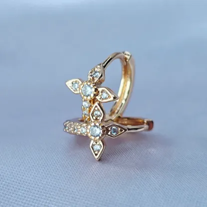 Imagen de Huggie Cruz Adornada