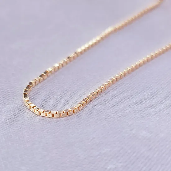 Imagen de Gold-Tone Bismarck or Cube-Weave Chain