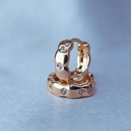 Imagen de Huggie Mini Brillos