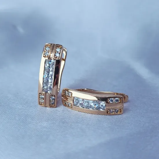 Imagen de Huggie Apreciada y Feliz