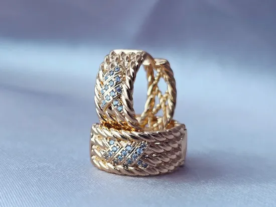 Imagen de Huggie Elegancia