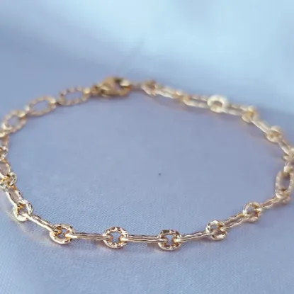 Imagen de Pulsera Eslabones Rectángulos y Aros Texturizados Oro Dorado Talla 1903