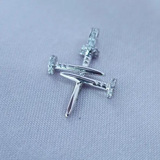 Imagen de Dije Cruz Clavos de Oro Blanco