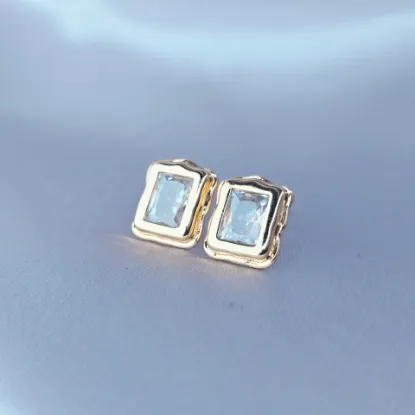 Imagen de Broquel Marco de Oro y Retrato de Circonia