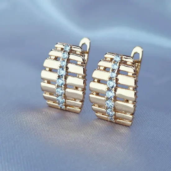 Imagen de Huggie Escalando en Oro y Circonias