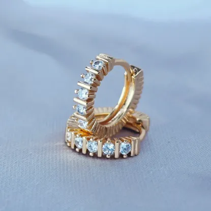 Imagen de Huggie Circonias Radiantes