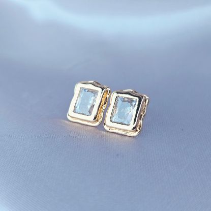 Picture of Gold Frame Brooch with Zircon Portrait