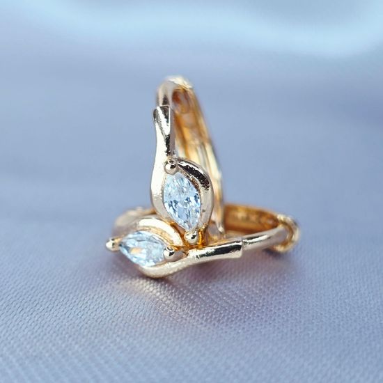 Picture of Mini Crystal Rhombus Huggie