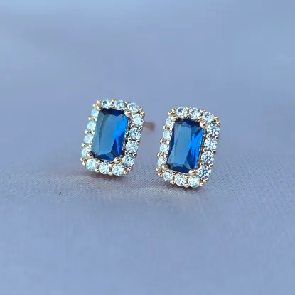 Picture of Sapphire Color Buckle Surrounded by Zirconia