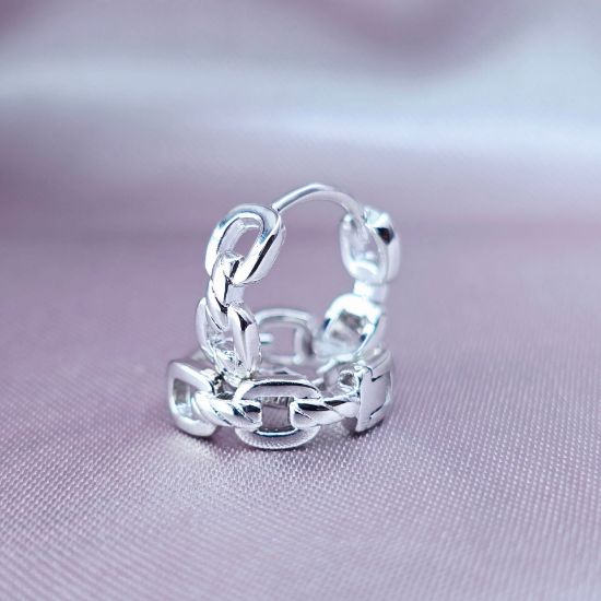 Picture of Link Connection Huggie