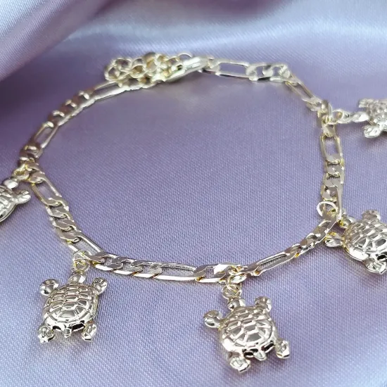 Picture of Five Turtles and Heart Bracelet Size 1820