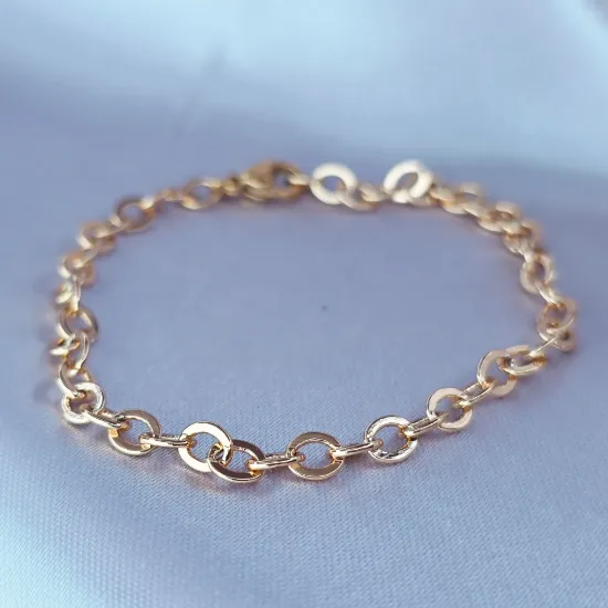 Picture of Gold Oval Links Bracelet Size 1804