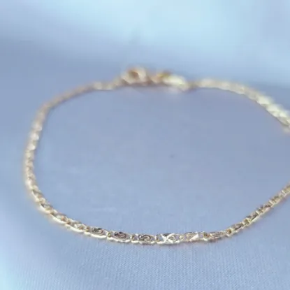 Picture of Gold Textured Byzantine Links Bracelet Size 1902