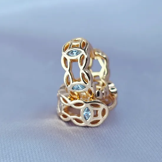 Imagen de Huggie Refinada