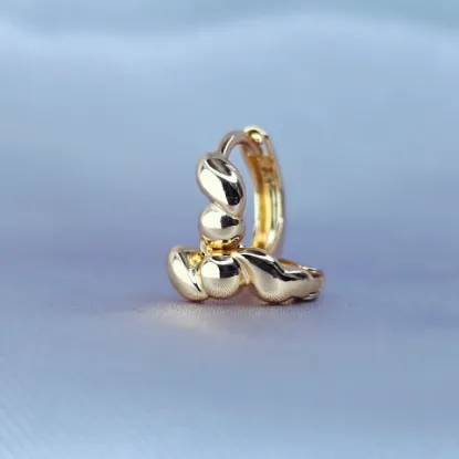 Imagen de Huggie Sosteniendo una Esfera