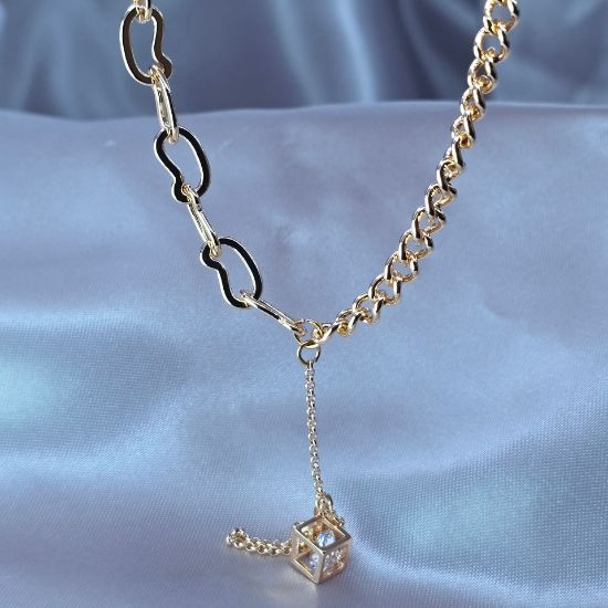 Imagen de Collar Corbatín Combinado Especial