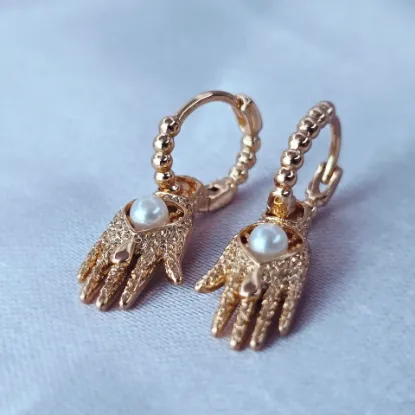 Imagen de Arete Desmontable Mano Elegante