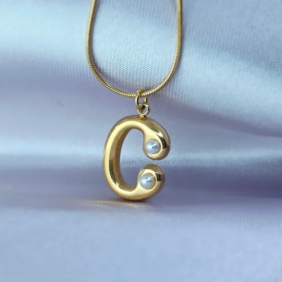 Imagen de Collar Perlas Inicial C