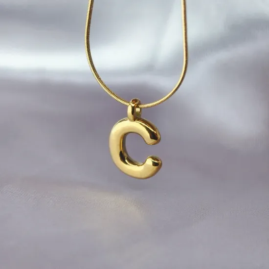 Imagen de Collar Esencia con Inicial C  4401