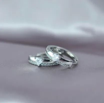 Imagen de Huggie Dos Destinos Un Corazón