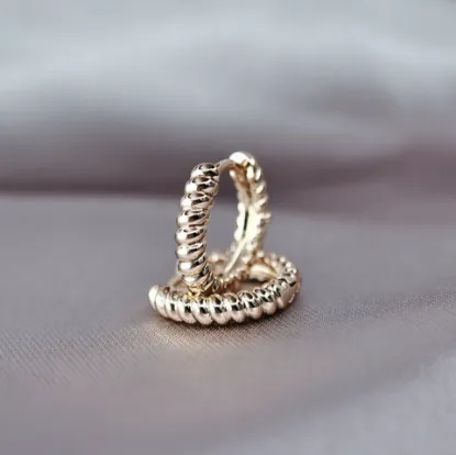 Imagen de Huggie Cuerda de Oro